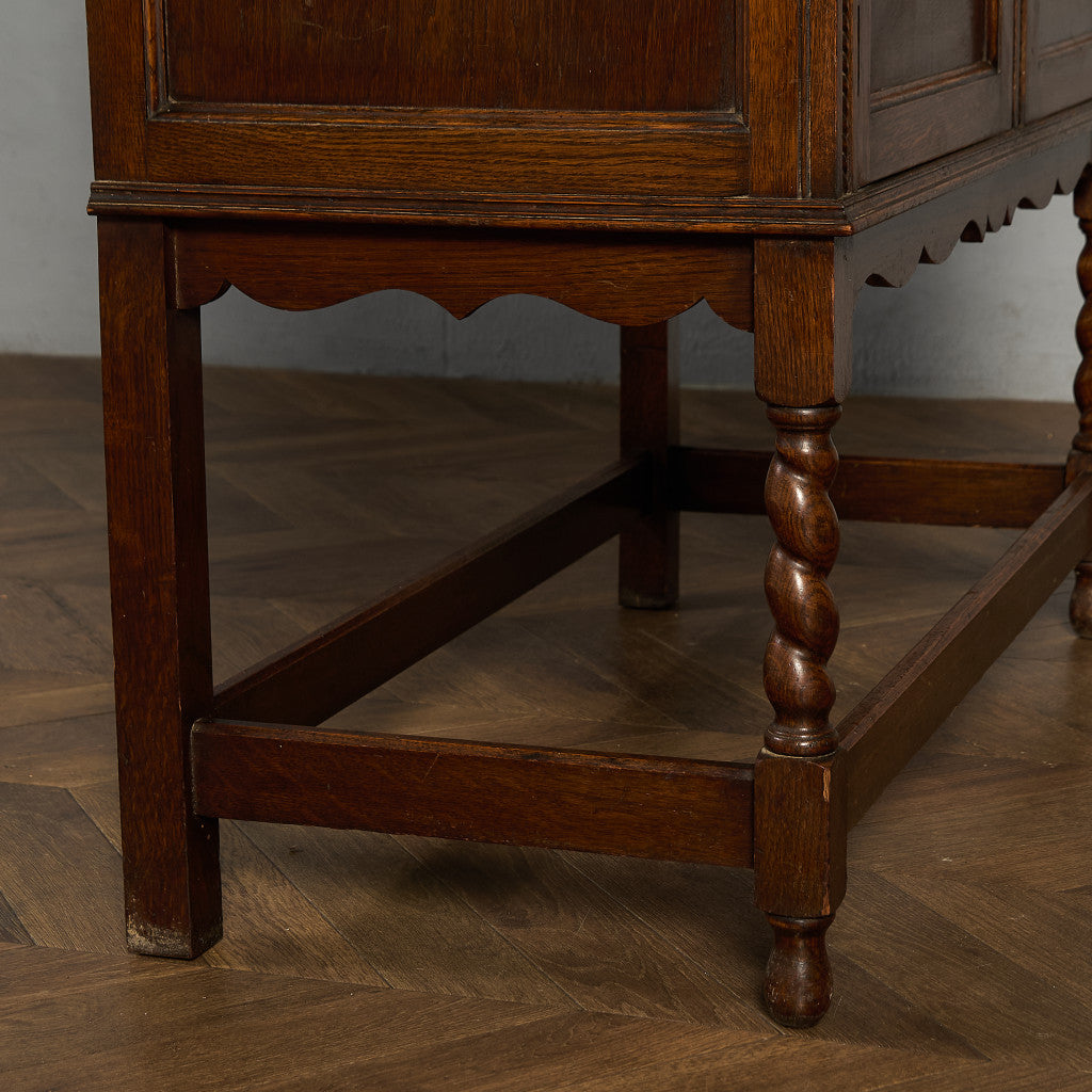 英国 クラシック ウェルシュドレッサー  食器棚