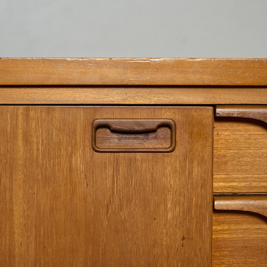 ヴィンテージ サイドボード