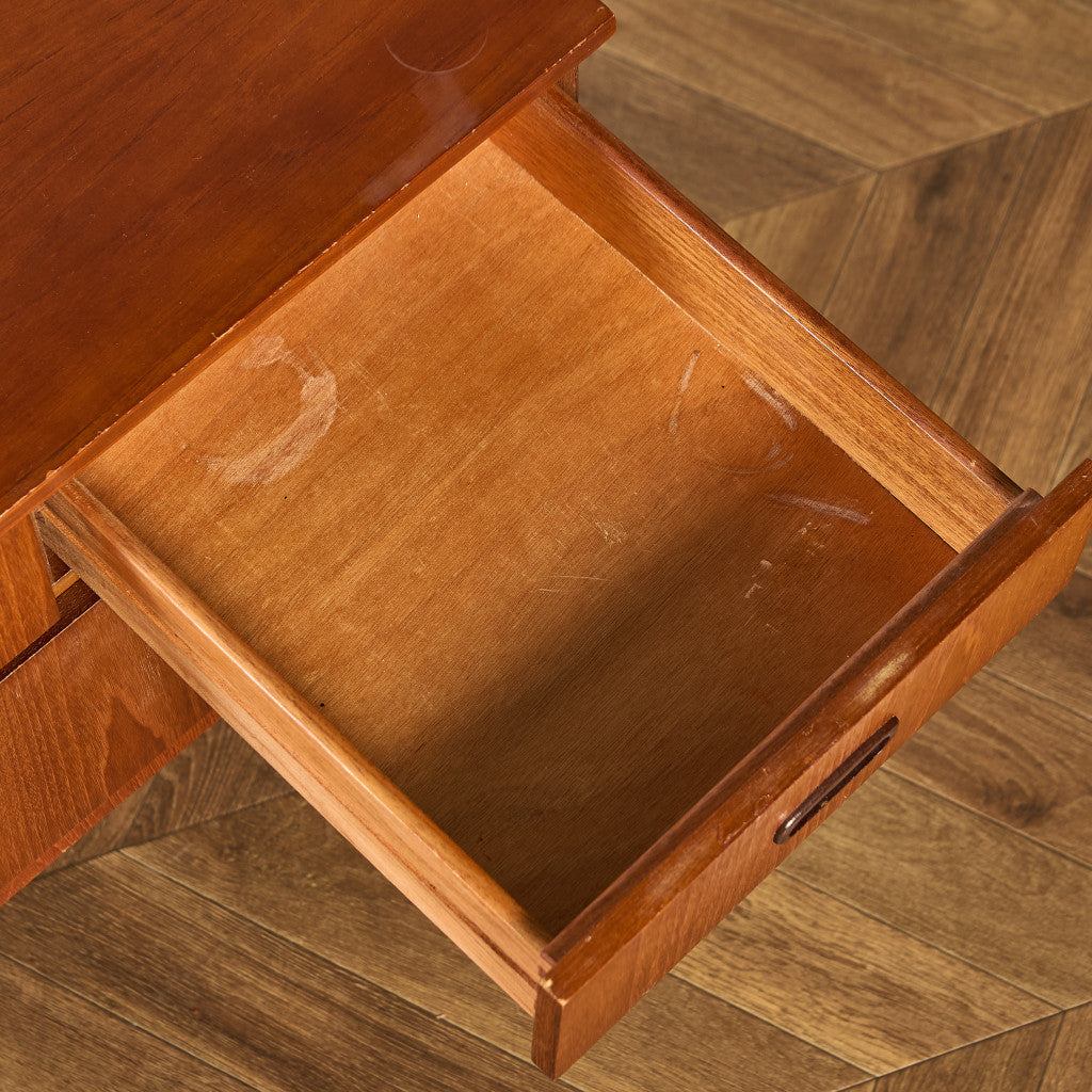 イギリス ヴィンテージ サイドボード ワイド チェスト