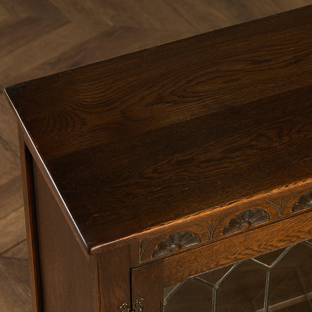 ガラス キャビネット