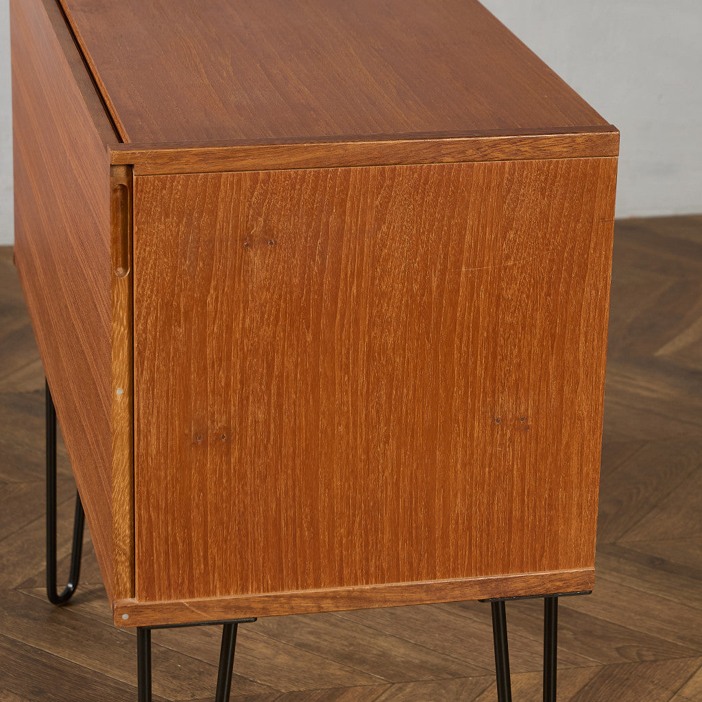 ヴィンテージ キャビネット カスタム アイアン ヘアピンレッグ