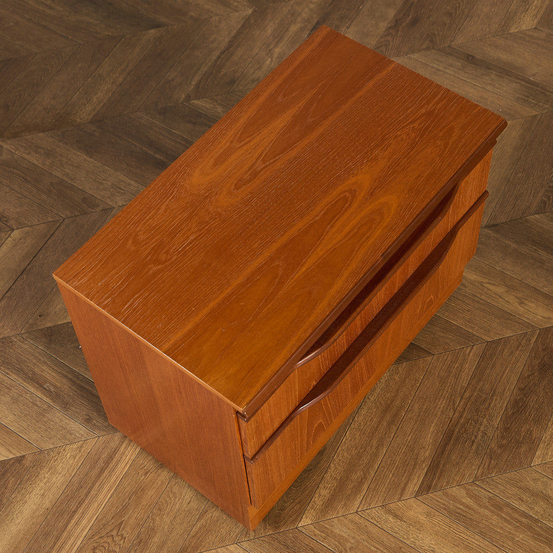 英国ヴィンテージ ハイサイドボード / ハイボード