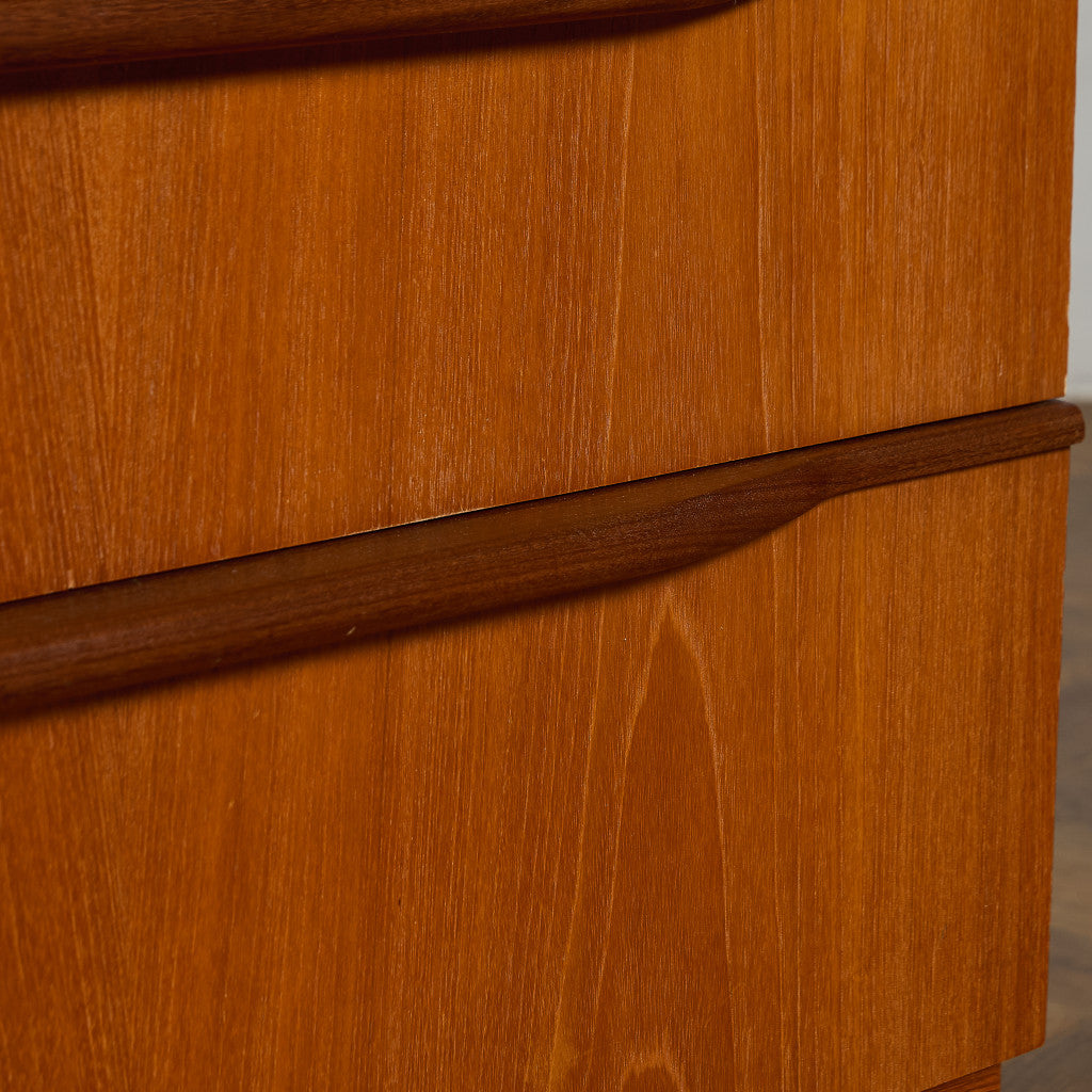 英国ヴィンテージ ハイサイドボード / ハイボード