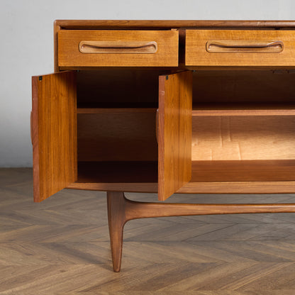 Fresco ヴィンテージ 脚付き サイドボード (4072)