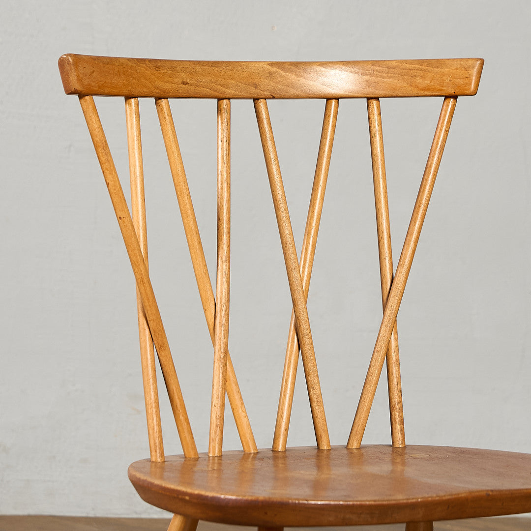 ラティスドチェア