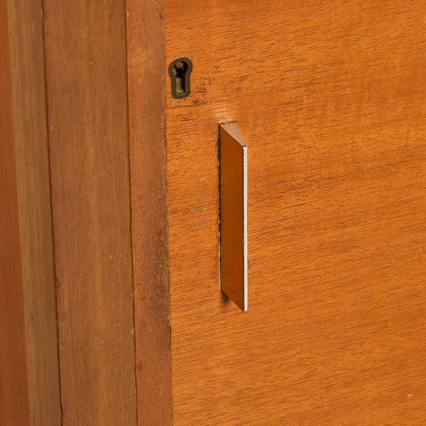 英国 ヴィンテージ キャビネット