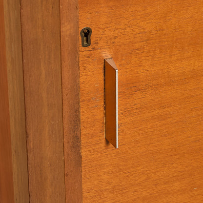 英国 ヴィンテージ キャビネット