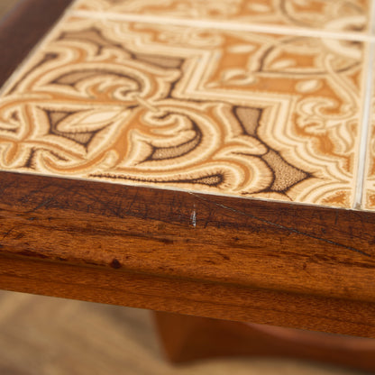 Astro タイルトップ ネストテーブル