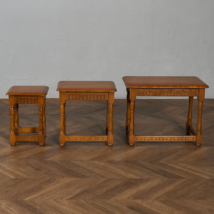 英国 クラシック ネストテーブル