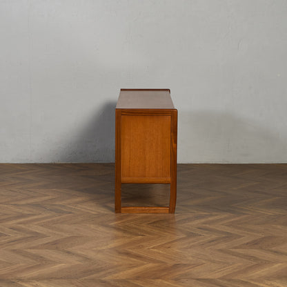 イギリスヴィンテージ サイドボード