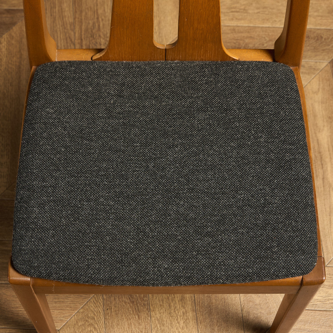 ダイニングチェア  座面張替え済み