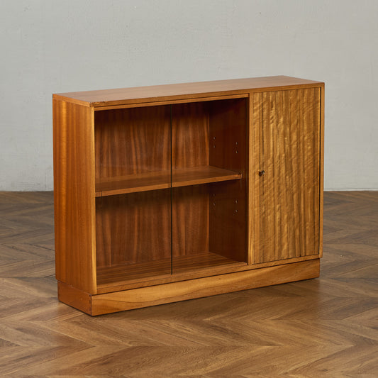 Cumbrae ヴィンテージ ナロー ガラス ブックケース 食器棚