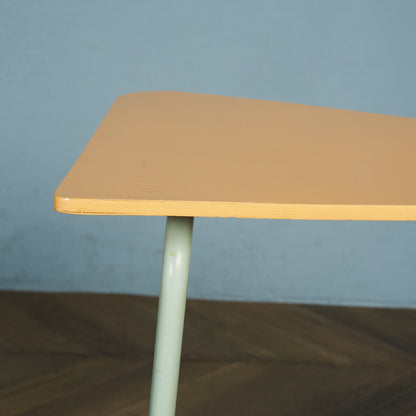 英国ヴィンテージ トライアングル センターテーブル / コーヒーテーブル #85362