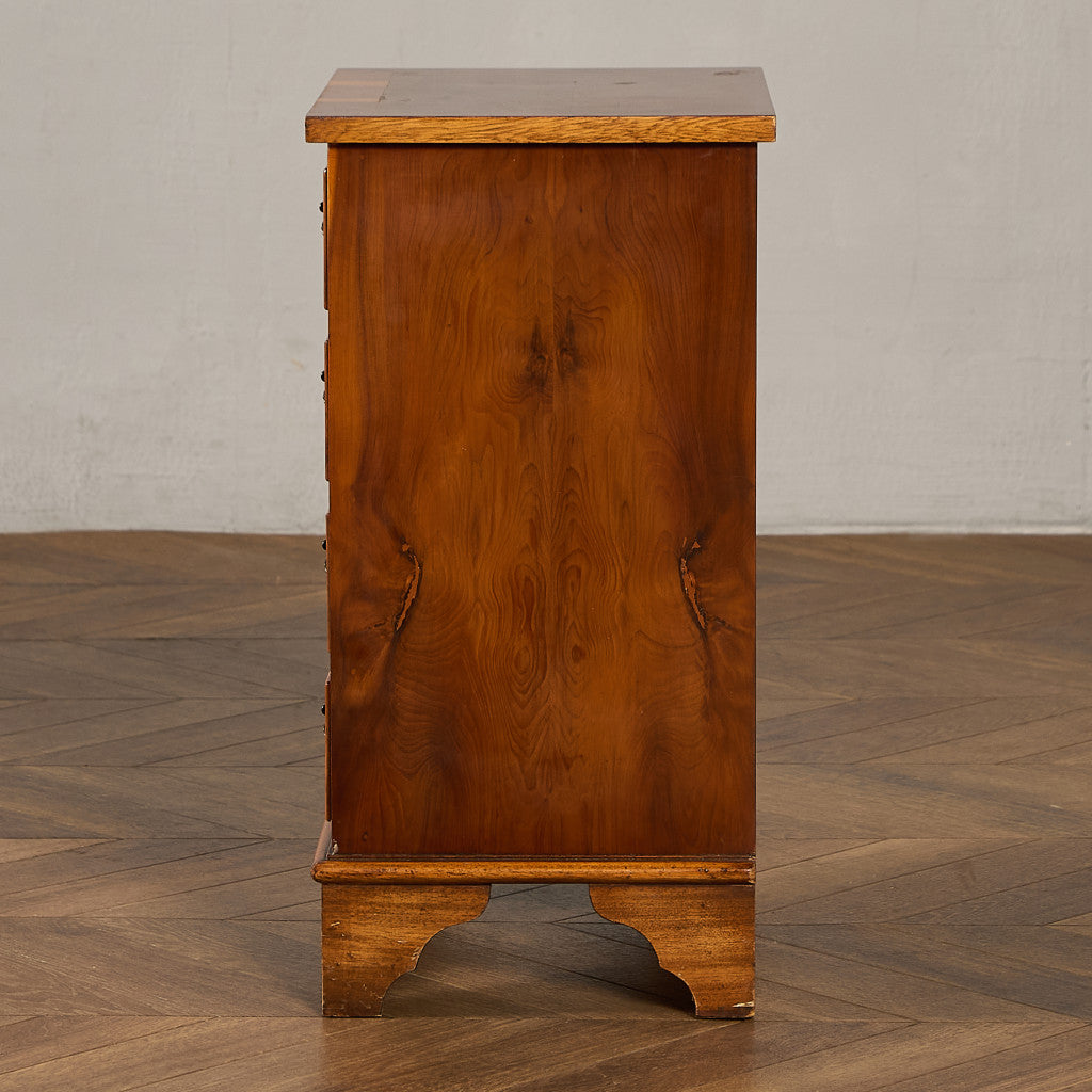 英国 クラシック サイドチェスト