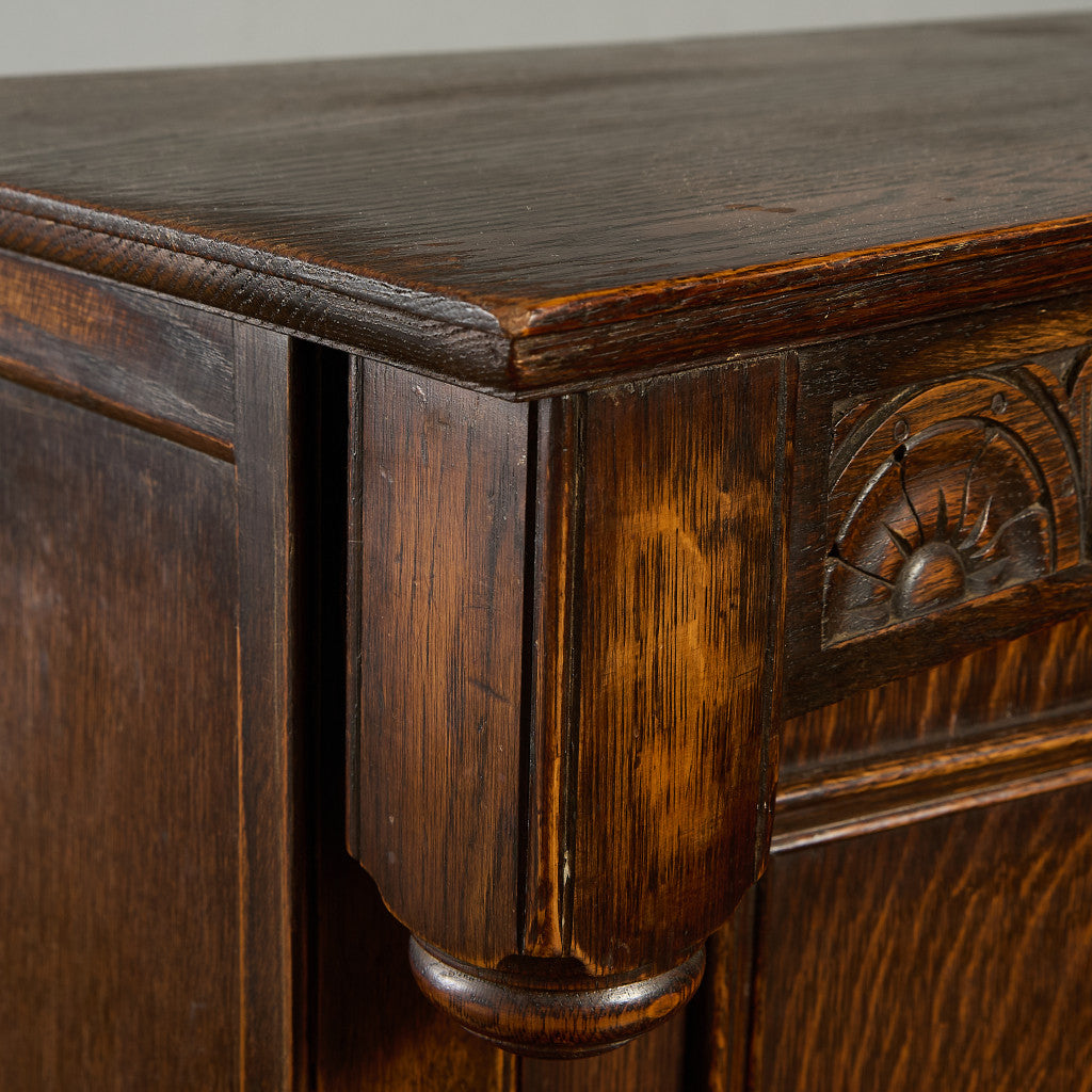 英国 クラシック コートカップボード