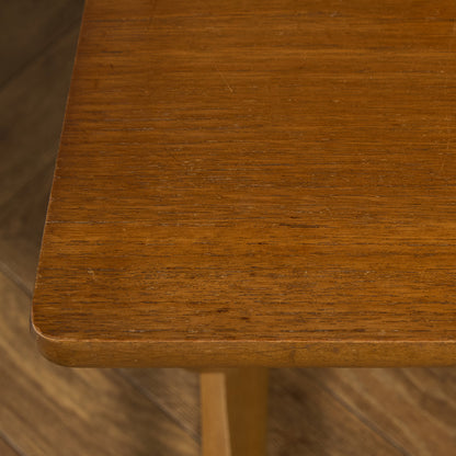 ネストテーブル