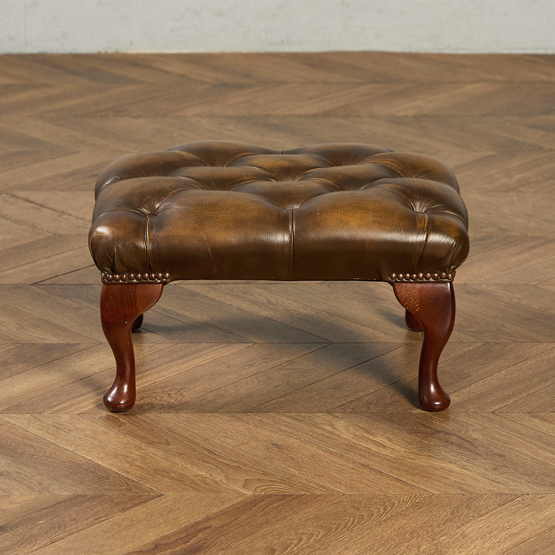 英国 クラシック チェスターフィールド スツール