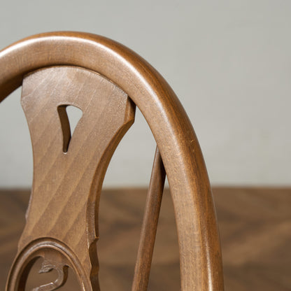 スワンバック アームチェア