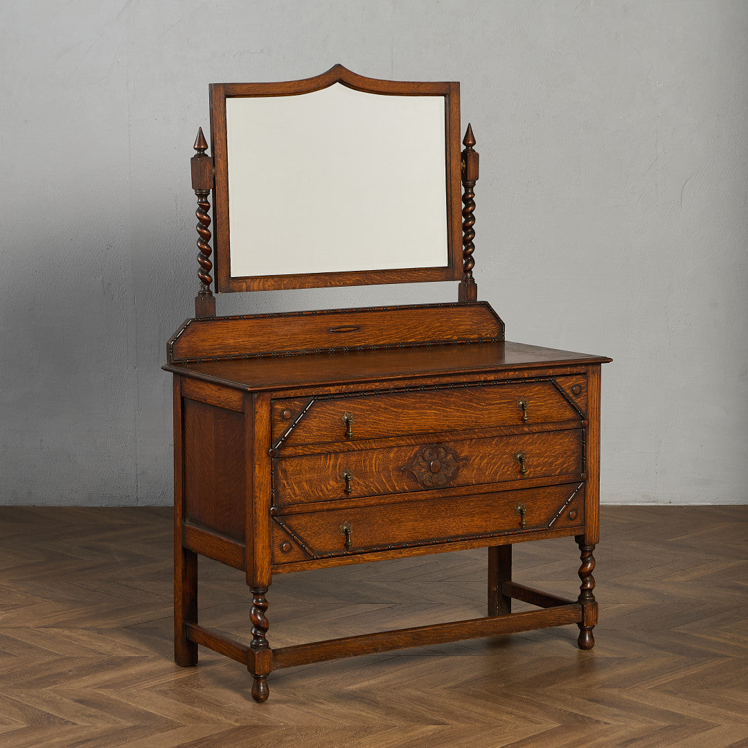 英国 クラシック ドレッシングチェスト ドレッサー