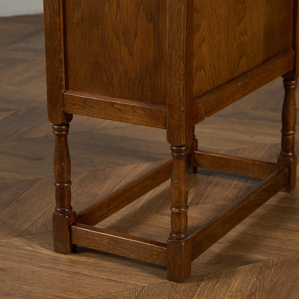 英国 クラシック サイドキャビネット サイドテーブル