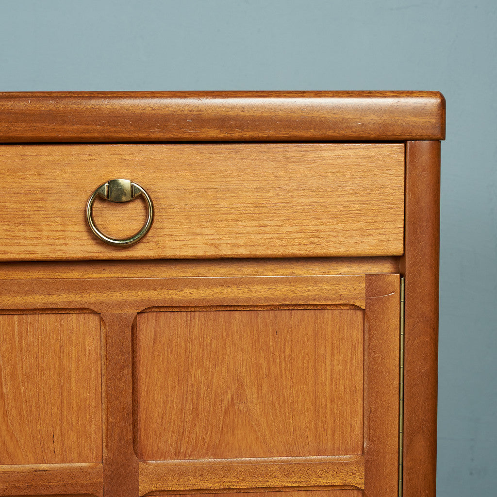 十字扉 ヴィンテージ サイドボード