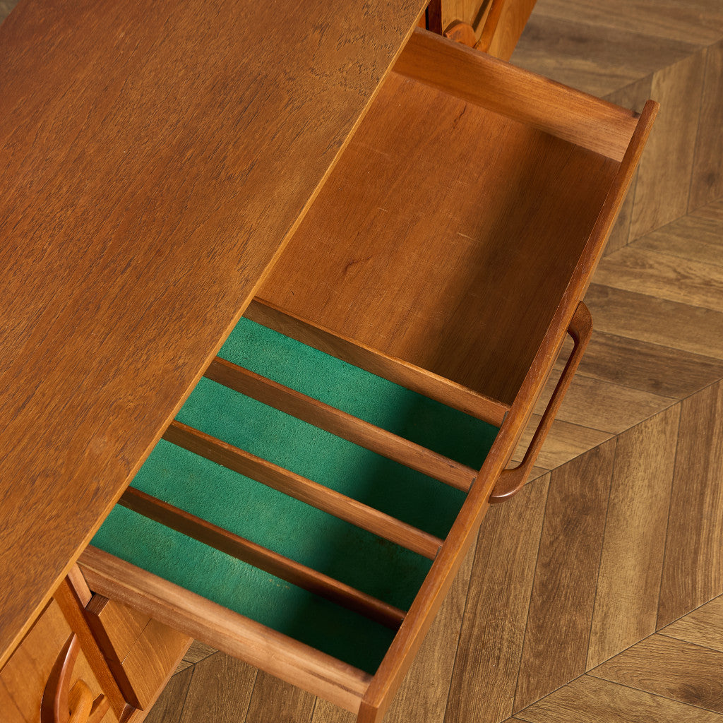 ヴィンテージ サイドボード