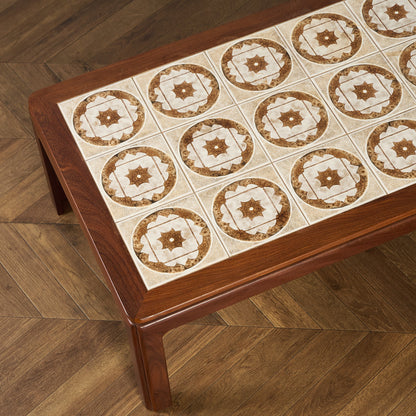 タイルトップ コーヒーテーブル