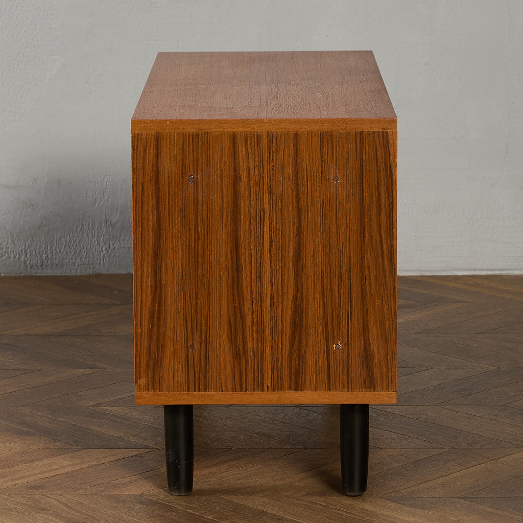 英国 ヴィンテージ キャビネット