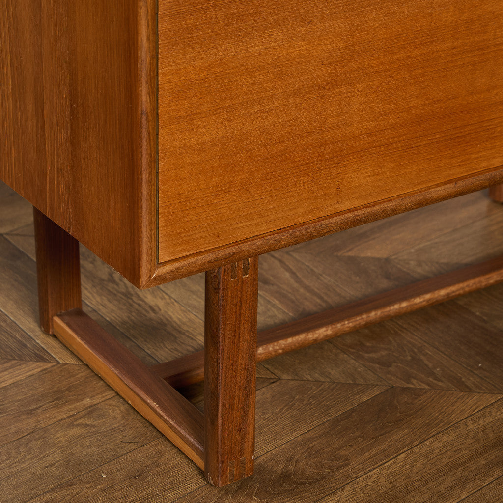 ヴィンテージ ガラスキャビネット