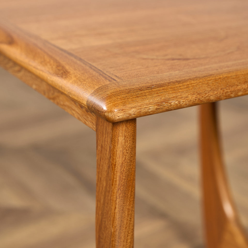 Astro セラミックタイルトップ ネストテーブル