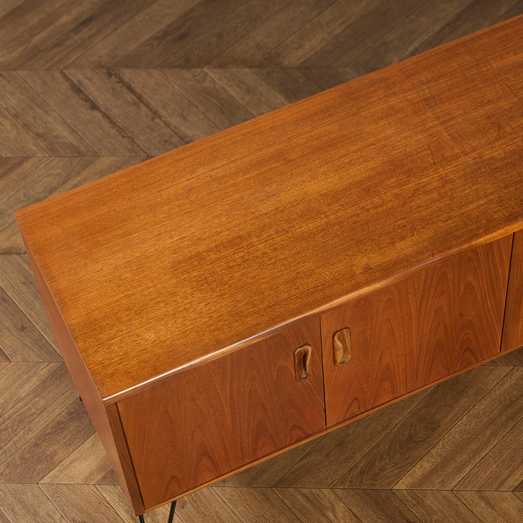 Fresco ヴィンテージ サイドボード カスタム アイアン ヘアピンレッグ