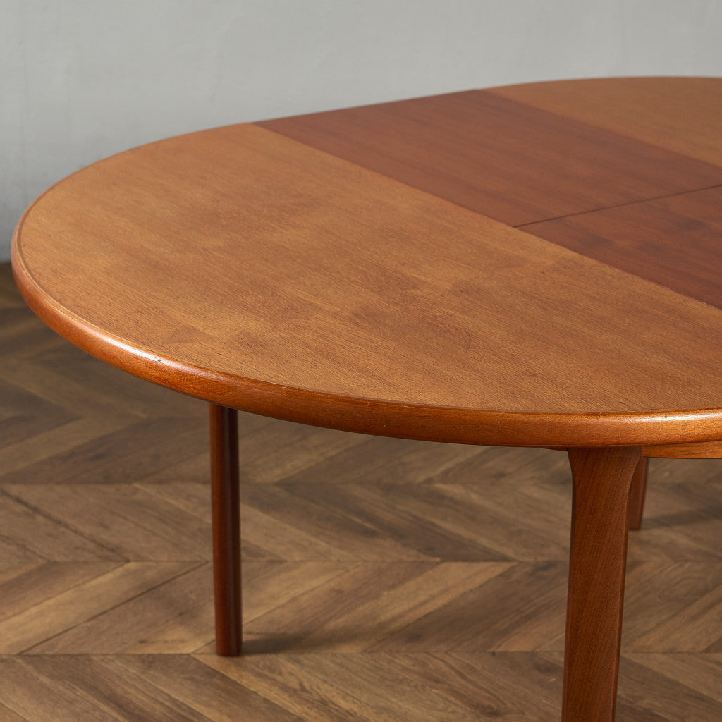 エリオッツ・オブ・ニューべリー Elliotts Of Newbury ヴィンテージ エクステンション ラウンド ダイニングテーブル #98394