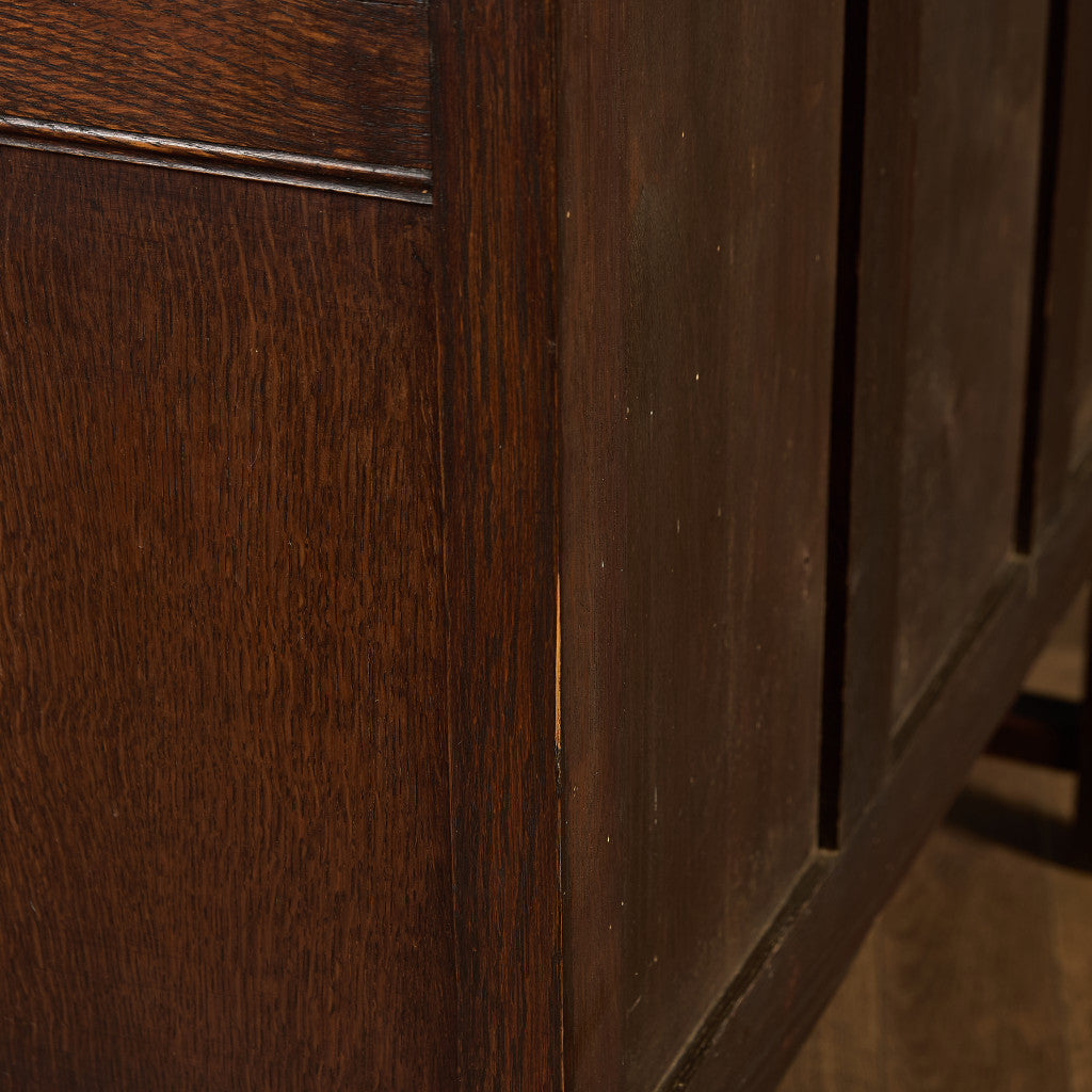 英国 クラシック コートカップボード