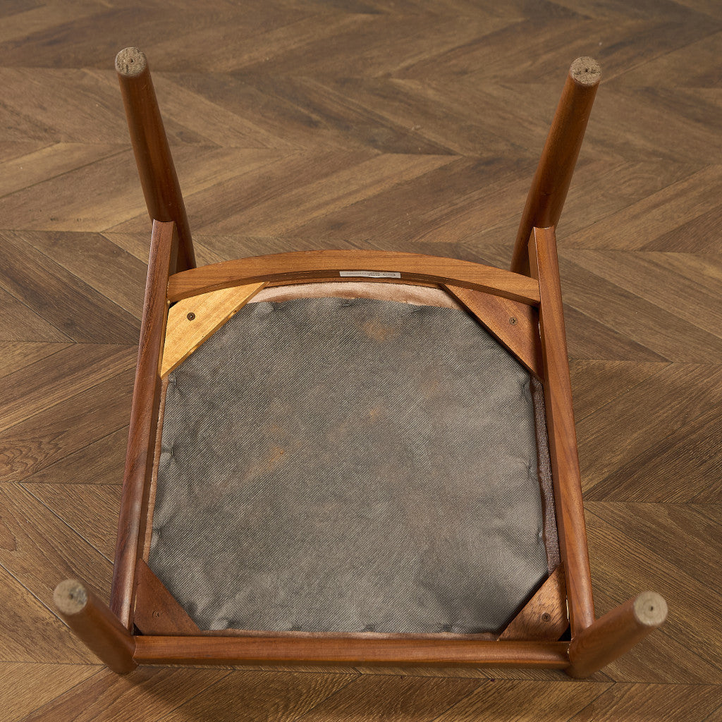 スラットバックチェア