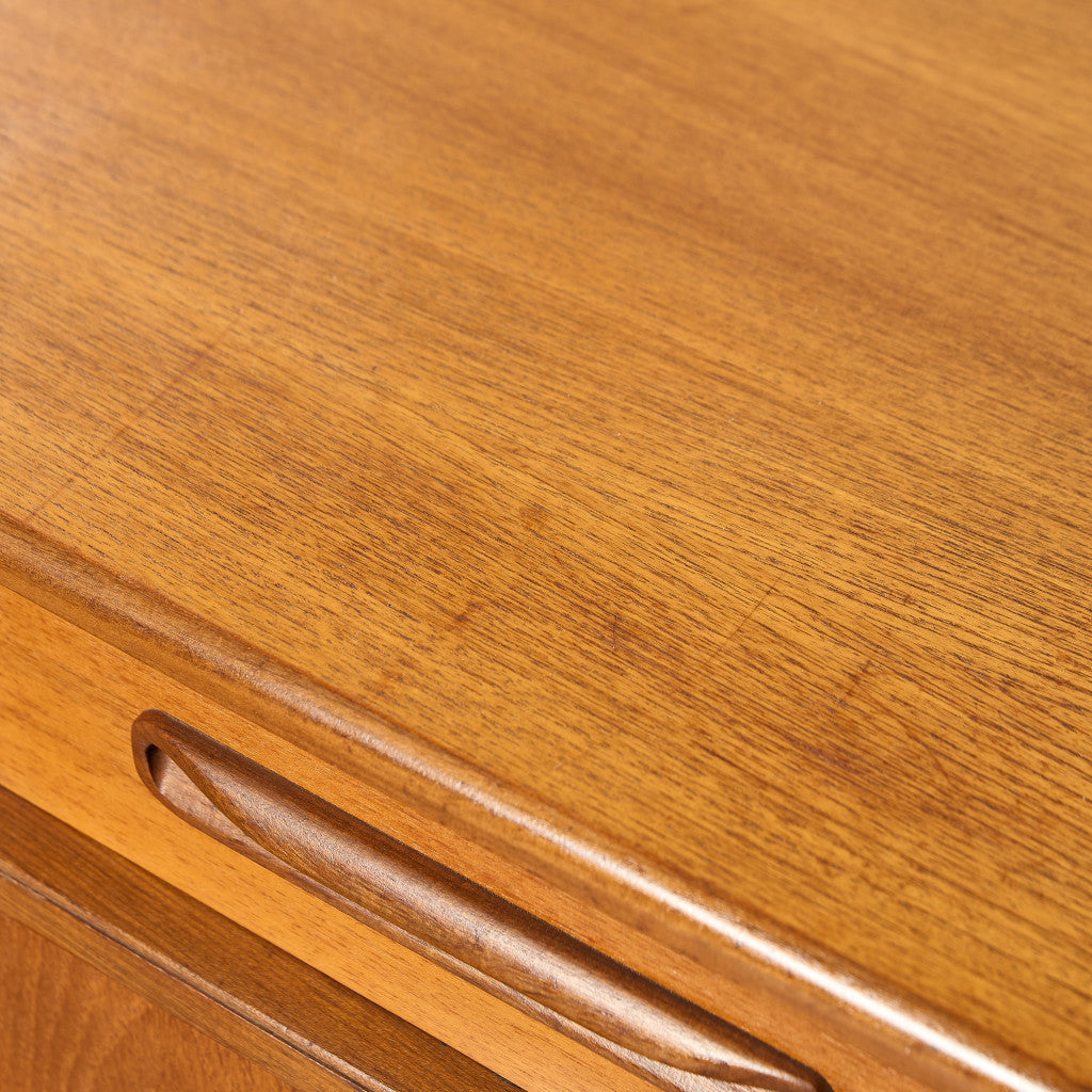 Fresco ヴィンテージ 脚付き サイドボード (4072)