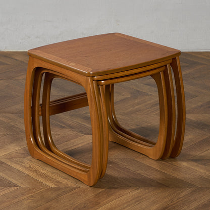 Burlington ネストテーブル