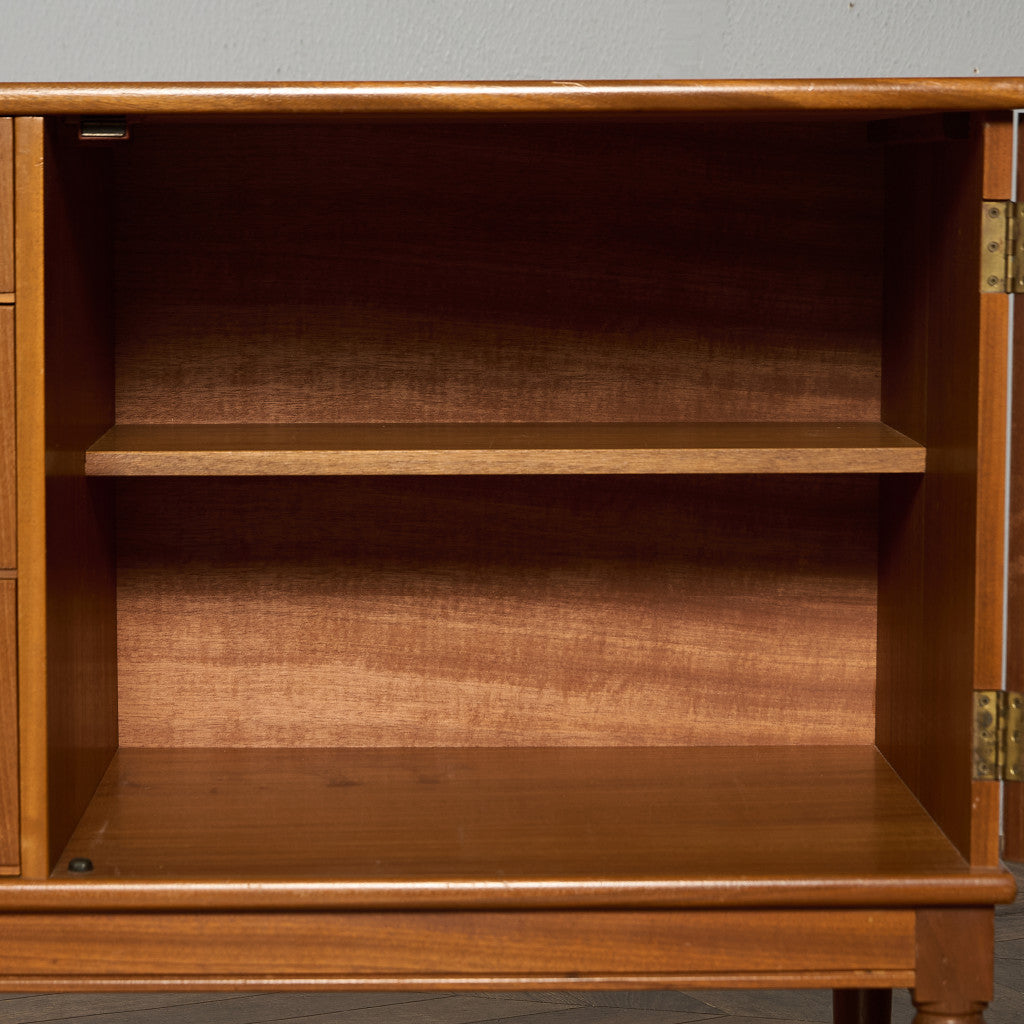 イギリス ヴィンテージ サイドボード