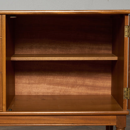 イギリス ヴィンテージ サイドボード