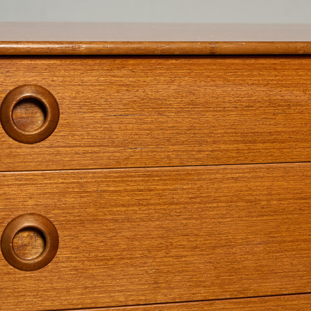 イギリス ヴィンテージ サイドボード