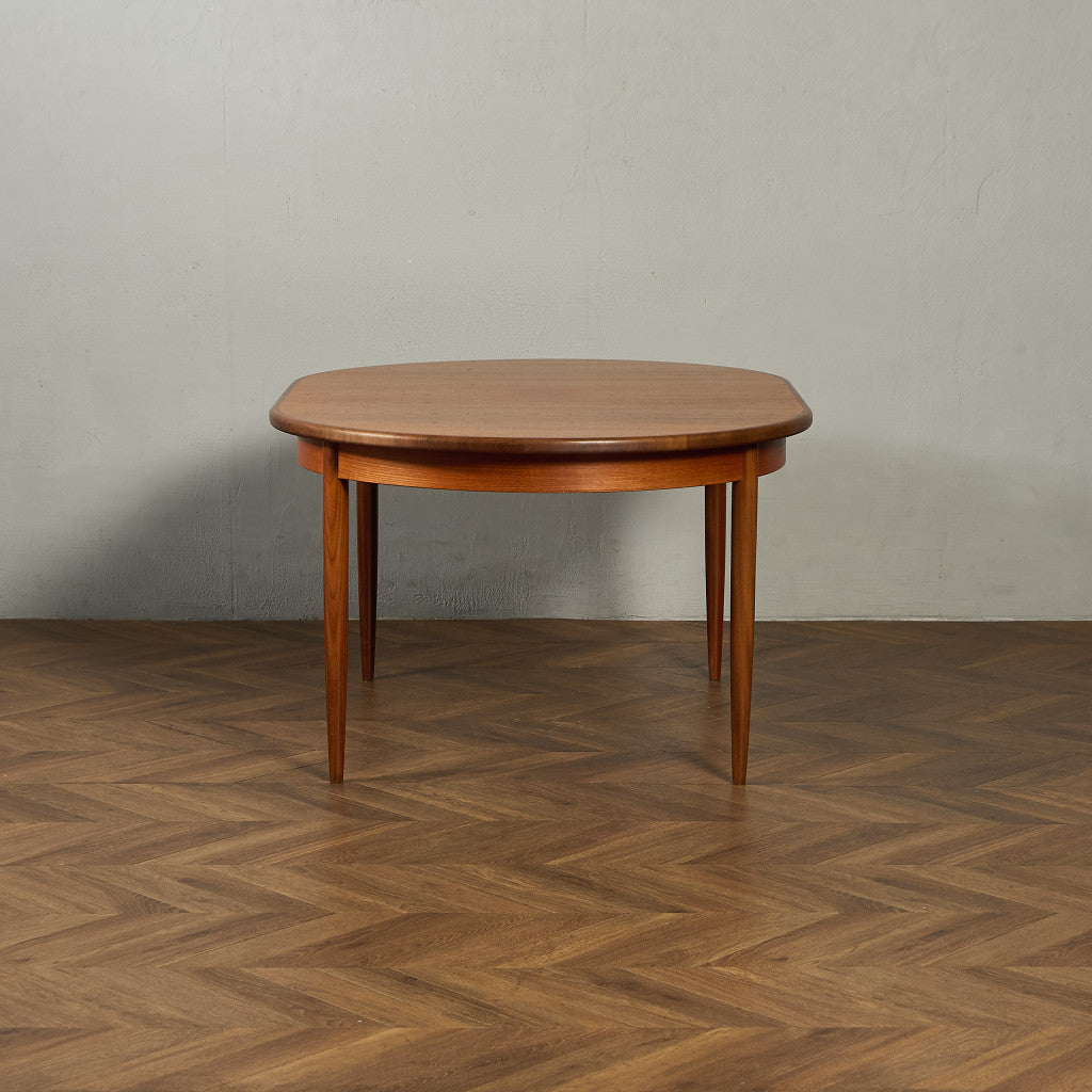 ヴィンテージ エクステンション オーバルダイニングテーブル