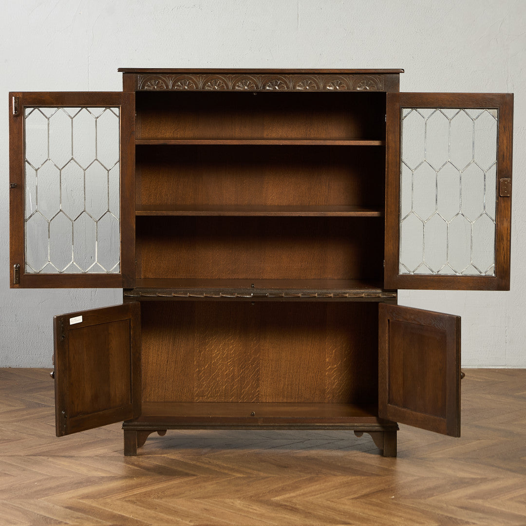 ガラス キャビネット