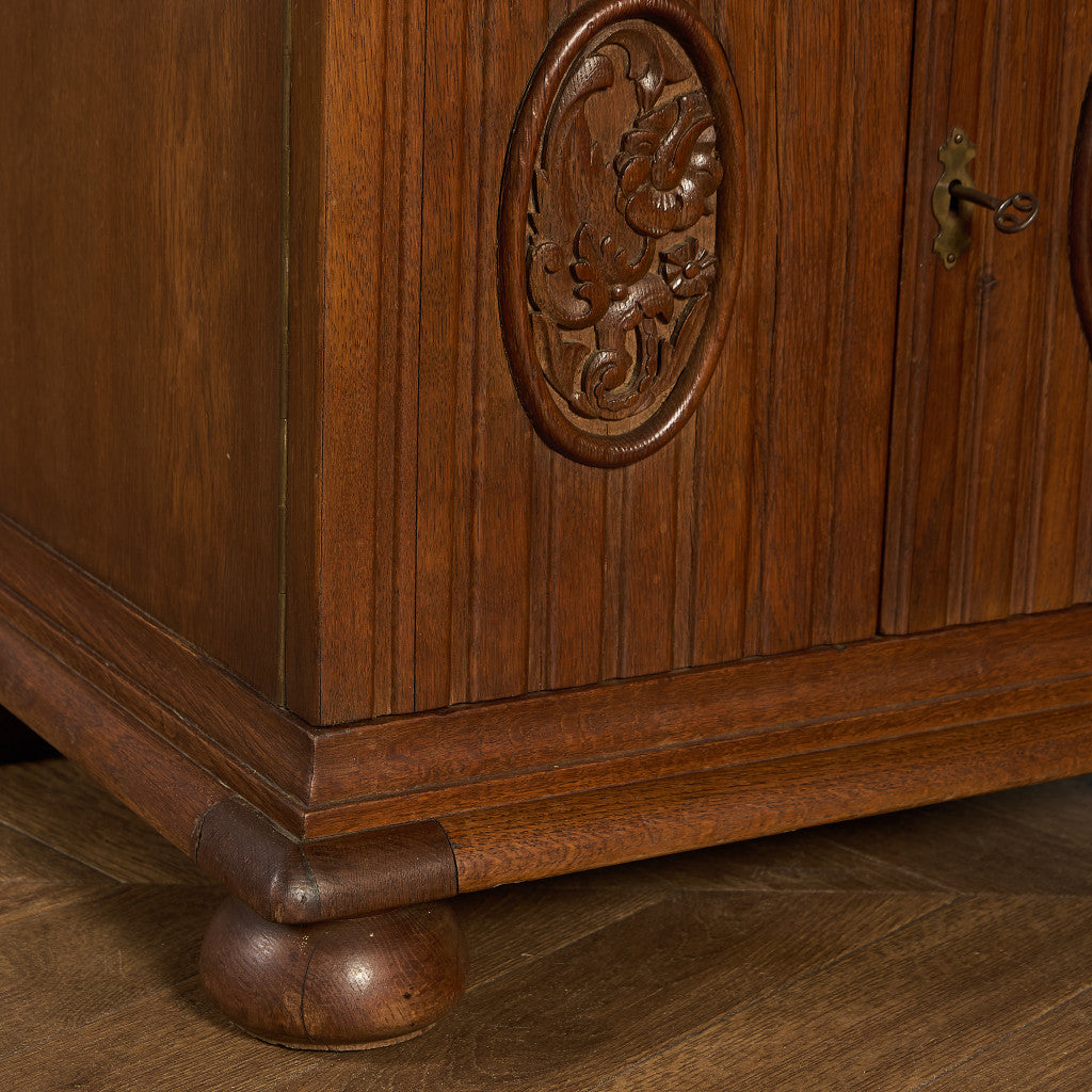 英国 クラシック カクテルキャビネット