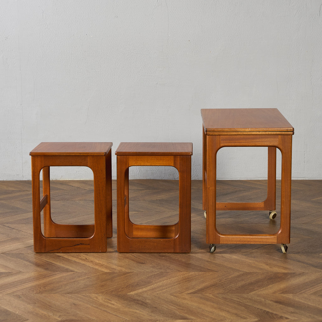 ヴィンテージ 拡張 天板付き ネストコーヒーテーブル