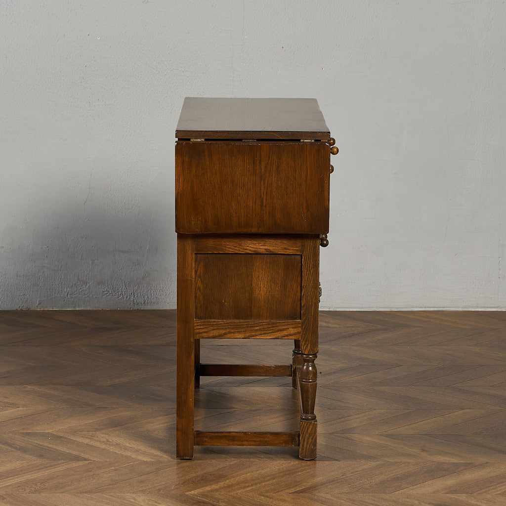 英国 クラシック 拡張天板付き サイドボード