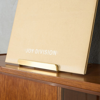 DISPLAY STAND / GOLD