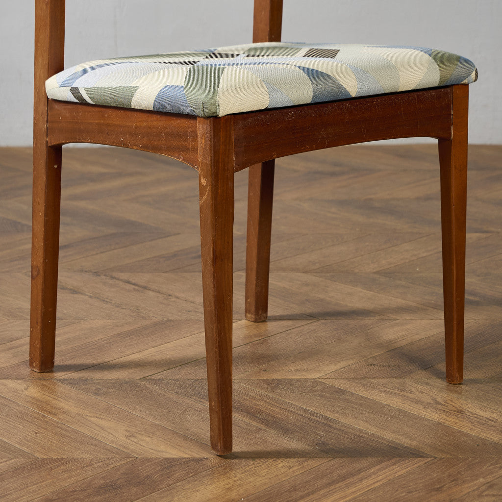 ヴィンテージ ダイニングチェア / 座面張替え済み (LUUM)