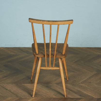 スティックバックチェア