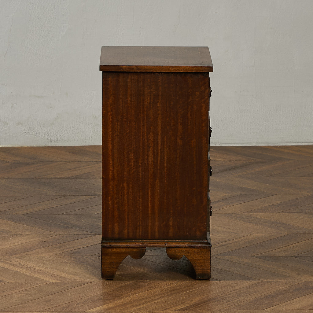 英国 クラシック 4段 サイドチェスト