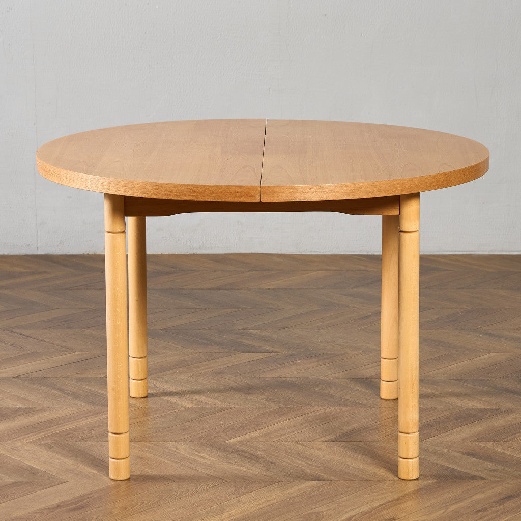 旧東ドイツ ヴィンテージ ラウンド ダイニングテーブル