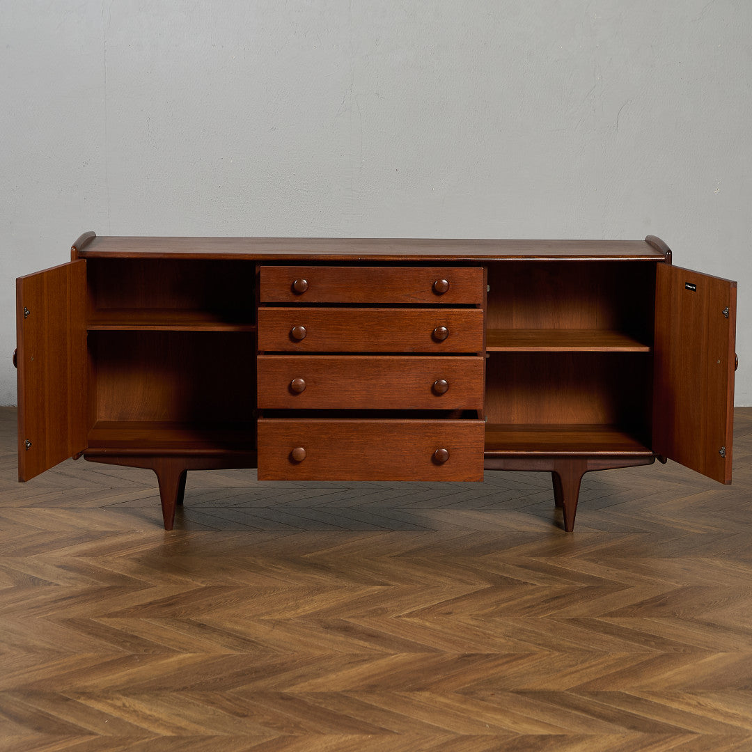 車輪付き　アンティーク　サイドボード　ヒビ割あり　アイアン 車輪付き アンティーク サイドボード ヒビ割あり アイアン 車輪付き